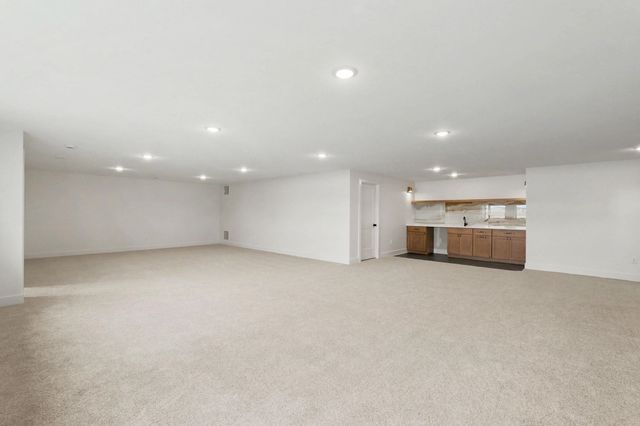 336 N Fielding St, Derby, KS 67037