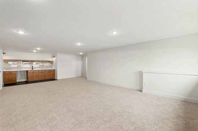 336 N Fielding St, Derby, KS 67037