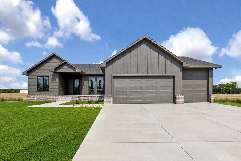 336 N Fielding St, Derby, KS 67037