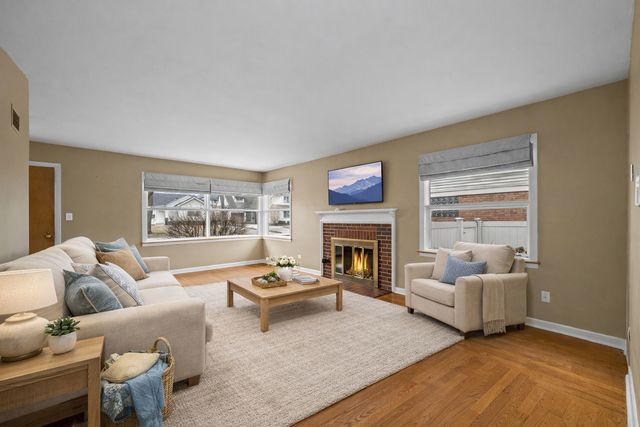 515 S Chestnut Avenue, Arlington Heights, IL 60005