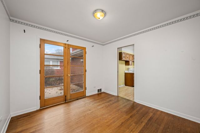 515 S Chestnut Avenue, Arlington Heights, IL 60005