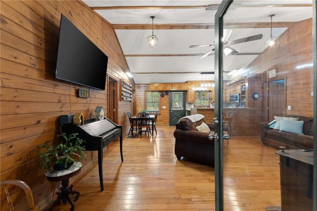 301 Hawks Nest, Sautee Nacoochee, GA 30571