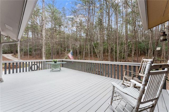 301 Hawks Nest, Sautee Nacoochee, GA 30571