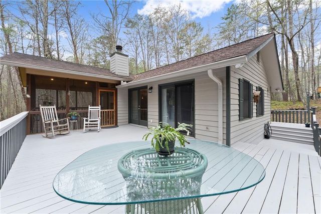 301 Hawks Nest, Sautee Nacoochee, GA 30571