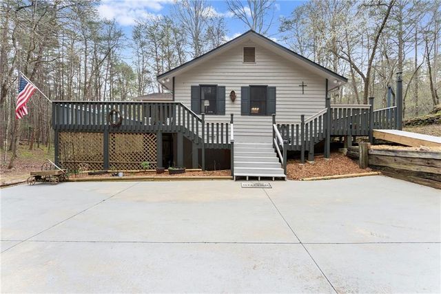 301 Hawks Nest, Sautee Nacoochee, GA 30571