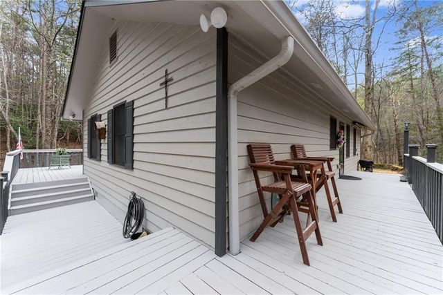 301 Hawks Nest, Sautee Nacoochee, GA 30571