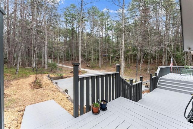 301 Hawks Nest, Sautee Nacoochee, GA 30571