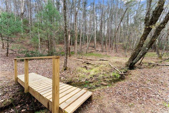 301 Hawks Nest, Sautee Nacoochee, GA 30571