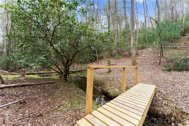 301 Hawks Nest, Sautee Nacoochee, GA 30571