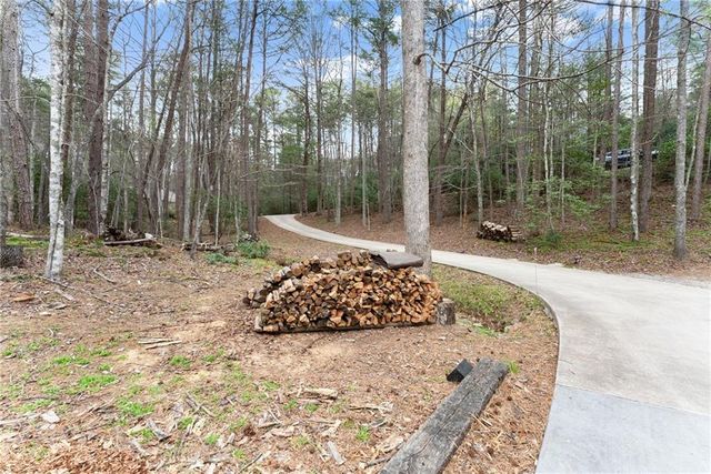 301 Hawks Nest, Sautee Nacoochee, GA 30571