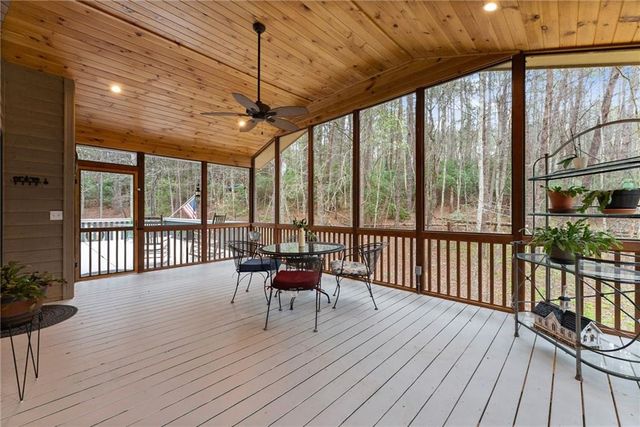 301 Hawks Nest, Sautee Nacoochee, GA 30571