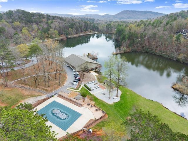301 Hawks Nest, Sautee Nacoochee, GA 30571