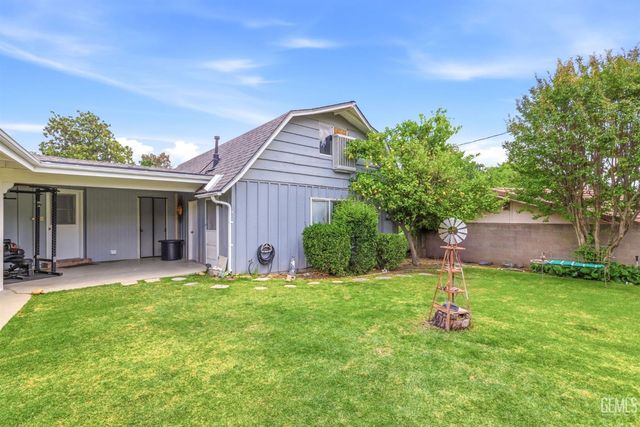 3641 Country Club Drive, Bakersfield, CA 93306
