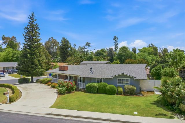 3641 Country Club Drive, Bakersfield, CA 93306