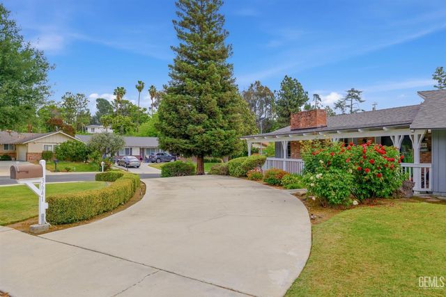 3641 Country Club Drive, Bakersfield, CA 93306