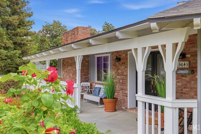 3641 Country Club Drive, Bakersfield, CA 93306