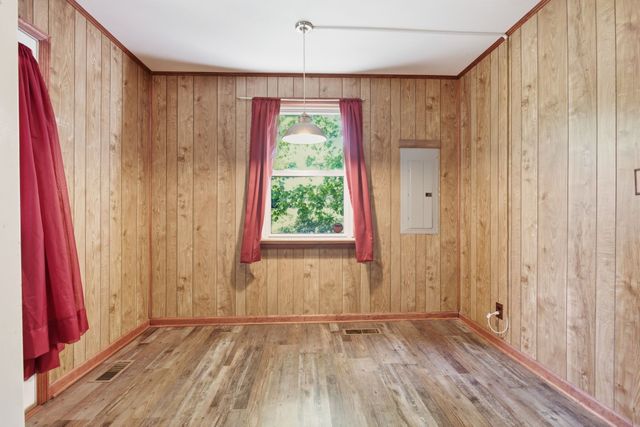 1827 Sunset Ave, Columbia, TN 38401