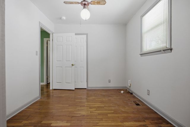 1827 Sunset Ave, Columbia, TN 38401
