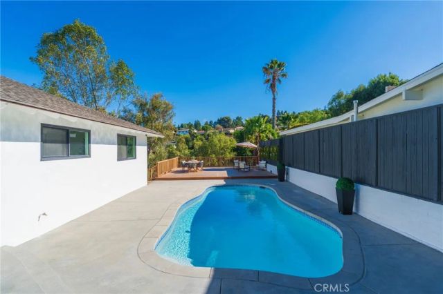 30 Santa Bella Rd, Rolling Hills Estates, CA 90274