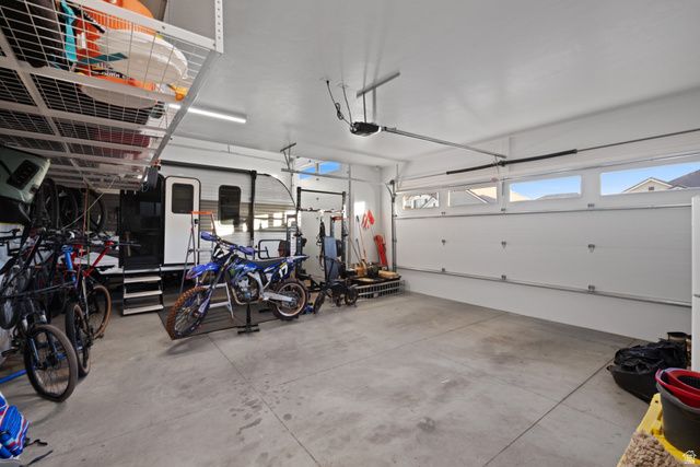 997 E IRON HORSE DR, Washington, UT 84780