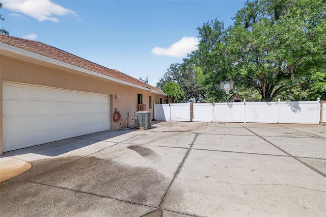 11318 SUMMER WIND COURT, Clermont, FL 34711