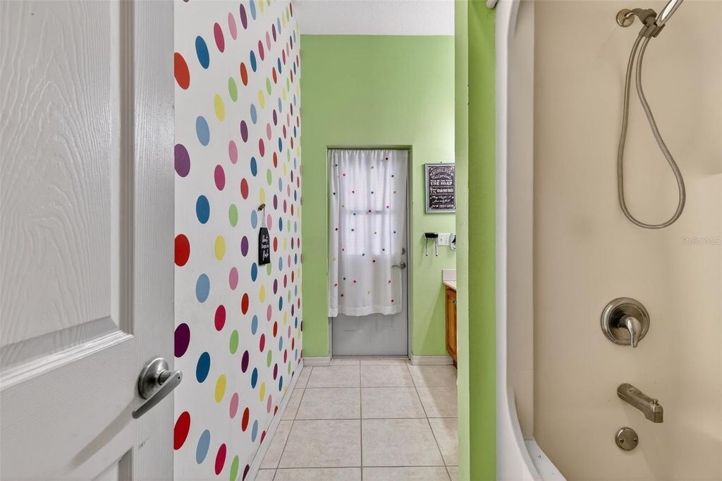 Image 18 of property listing at 11318 SUMMER WIND COURT, Clermont, FL 34711