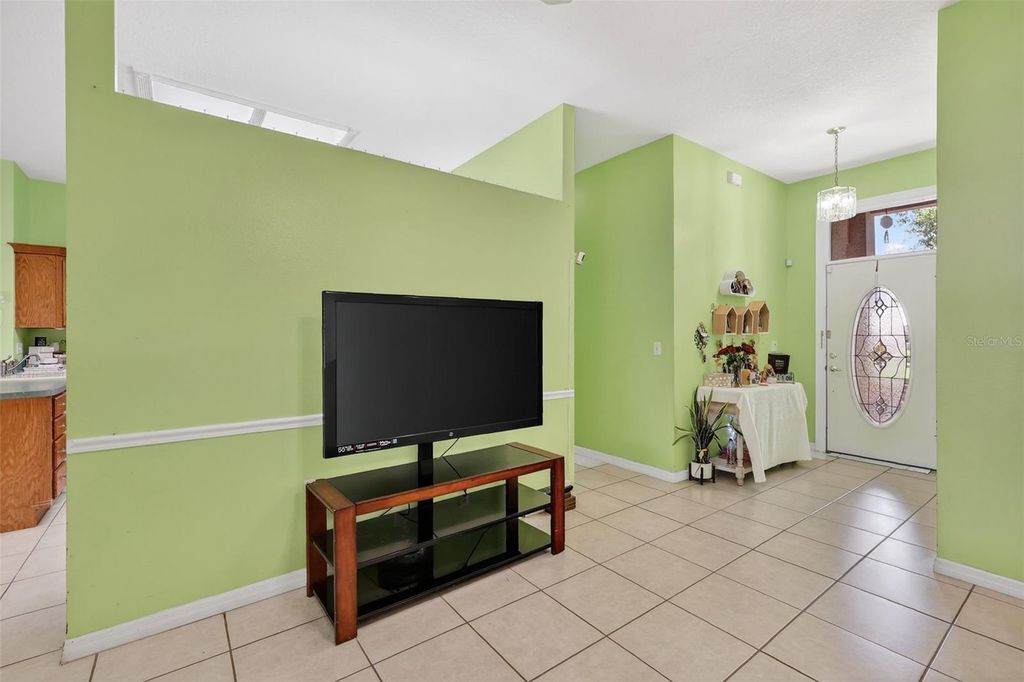 Image 4 of property listing at 11318 SUMMER WIND COURT, Clermont, FL 34711