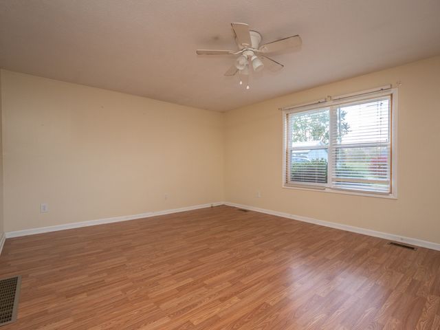 108 Poplar Court, West Liberty, KY 41472