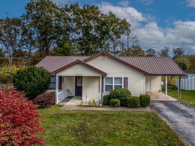 108 Poplar Court, West Liberty, KY 41472