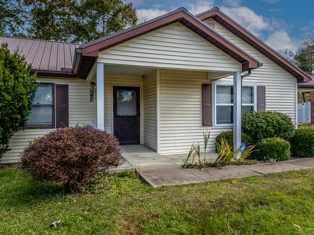 108 Poplar Court, West Liberty, KY 41472