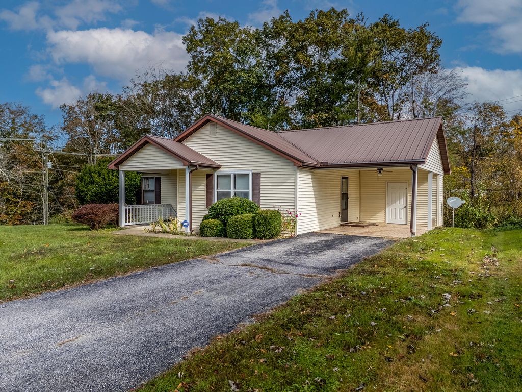108 Poplar Court, West Liberty, KY 41472