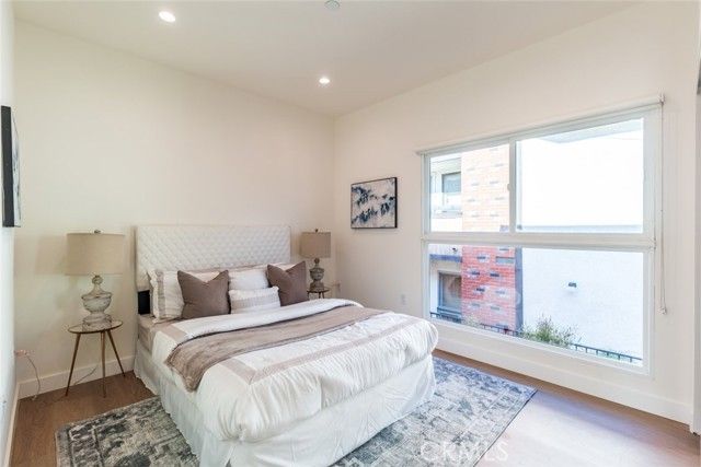 1212 Viola Avenue 103, Glendale, CA 91202