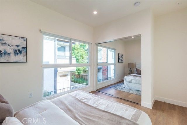 1212 Viola Avenue 103, Glendale, CA 91202