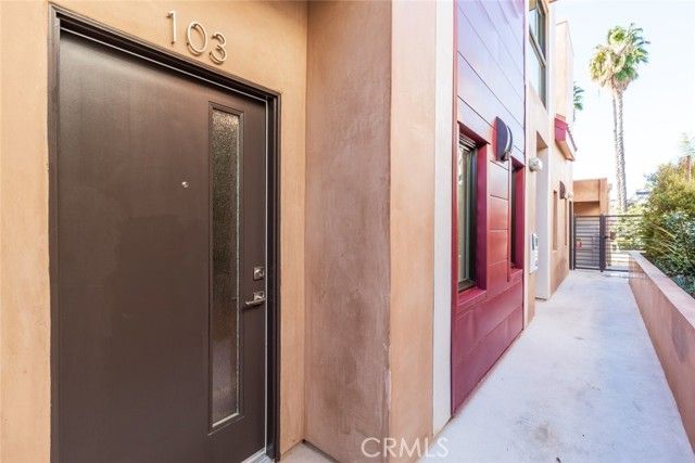 1212 Viola Avenue 103, Glendale, CA 91202