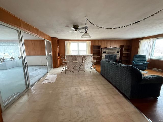 9331 W 310 N, Delphi, IN 46923