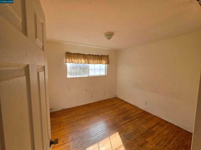 107 Orange St, Vallejo, CA 94590