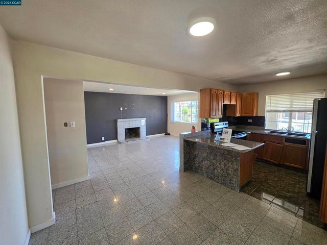 107 Orange St, Vallejo, CA 94590