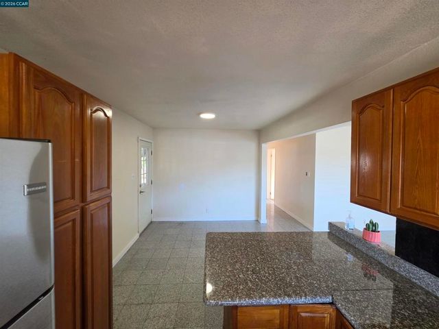 107 Orange St, Vallejo, CA 94590