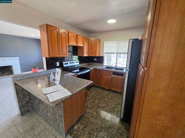 107 Orange St, Vallejo, CA 94590