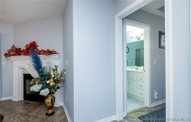 3118 Greenleaves Drive, Jeffersonville, IN 47130