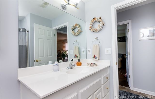 3118 Greenleaves Drive, Jeffersonville, IN 47130