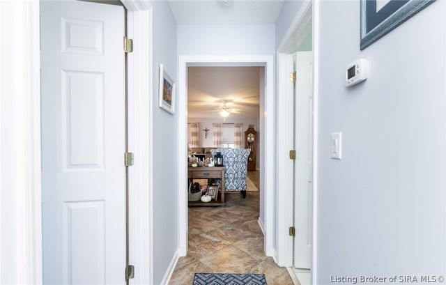 3118 Greenleaves Drive, Jeffersonville, IN 47130