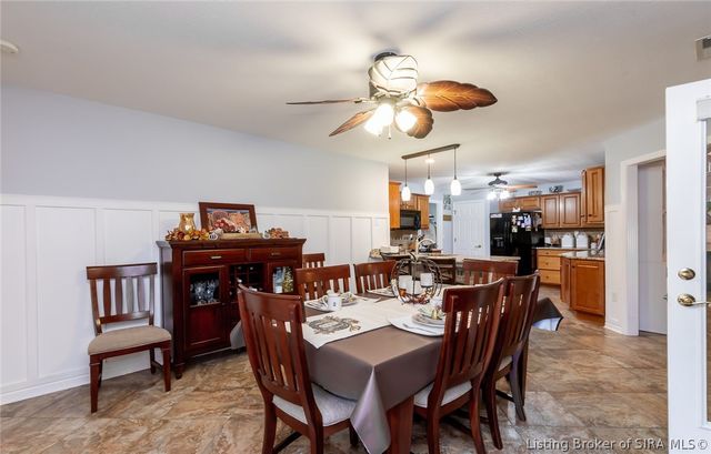 3118 Greenleaves Drive, Jeffersonville, IN 47130