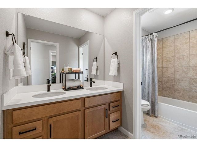 28443 E 3rd Ave, Watkins, CO 80137