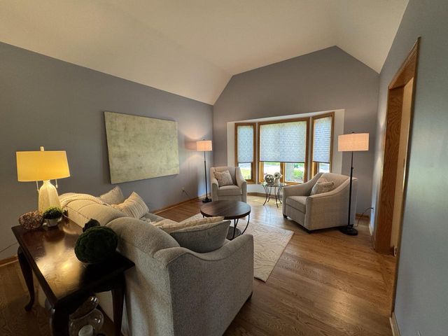 680 River Meadow DRIVE, Hartland, WI 53029