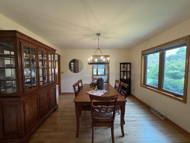 680 River Meadow DRIVE, Hartland, WI 53029
