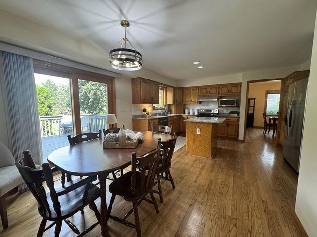 680 River Meadow DRIVE, Hartland, WI 53029