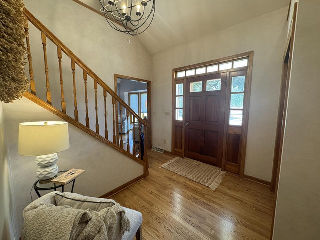680 River Meadow DRIVE, Hartland, WI 53029