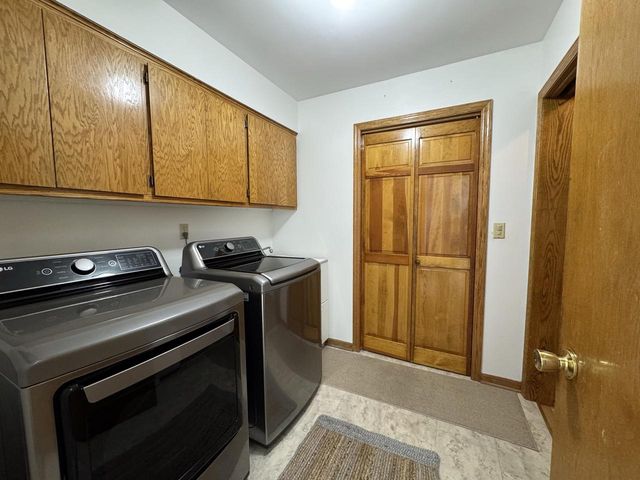 680 River Meadow DRIVE, Hartland, WI 53029