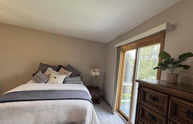 680 River Meadow DRIVE, Hartland, WI 53029